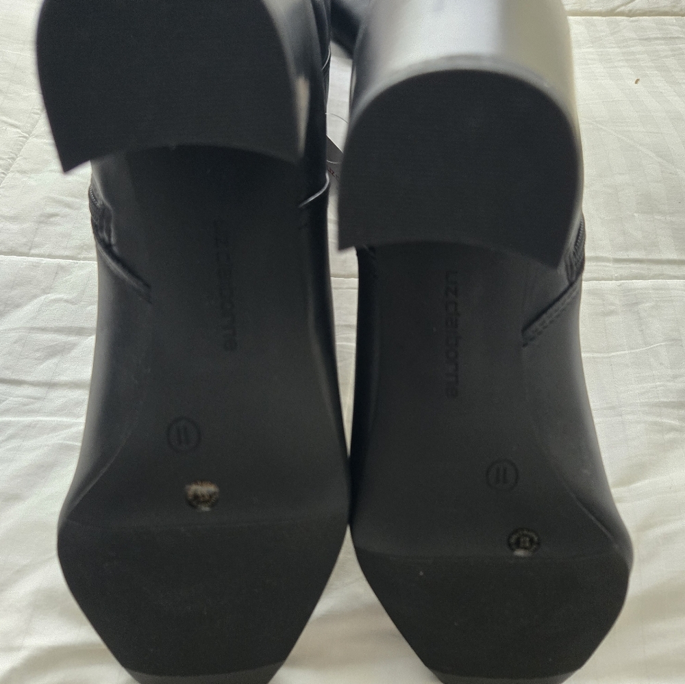 Elegant Black Women's Boots - Picture 6 of 9